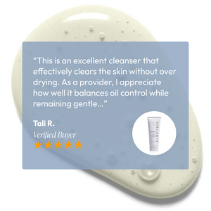 Customer review highlighting the gentle oil-controlling benefits of Cleansing Gel with Salicylic Acid | Circadia, with a small product image and a five-star rating.