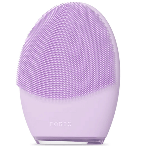 LUNA™ 4 | FOREO facial cleansing device in soft lavender with silicone bristles designed for gentle skincare and enhanced wellness routines.